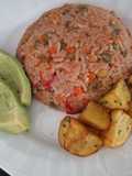 Arroz de atún con papitas criollas