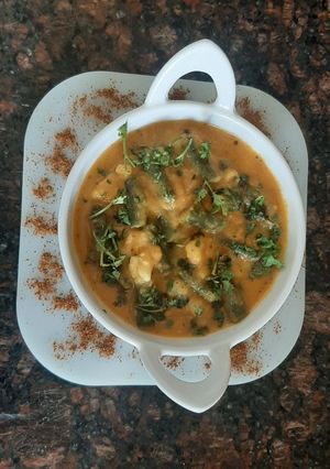 A picture of Frenchbeans potato curry.