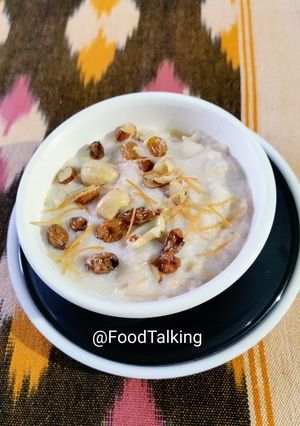 A picture of Semolina and Sooji Kheer.