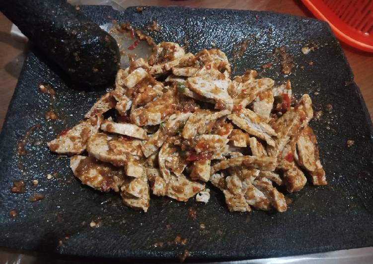 Proses memasak Karedok basreng bandung yang Bisa Manjain Lidah