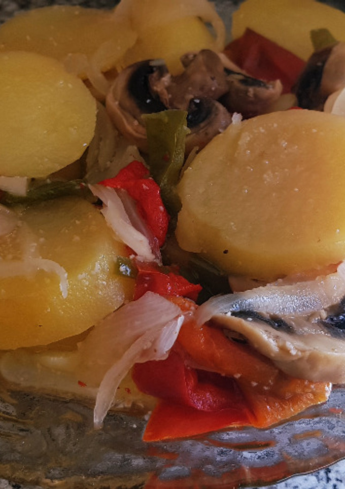 Una foto de Patatas Guisadas al Vino en Panificadora