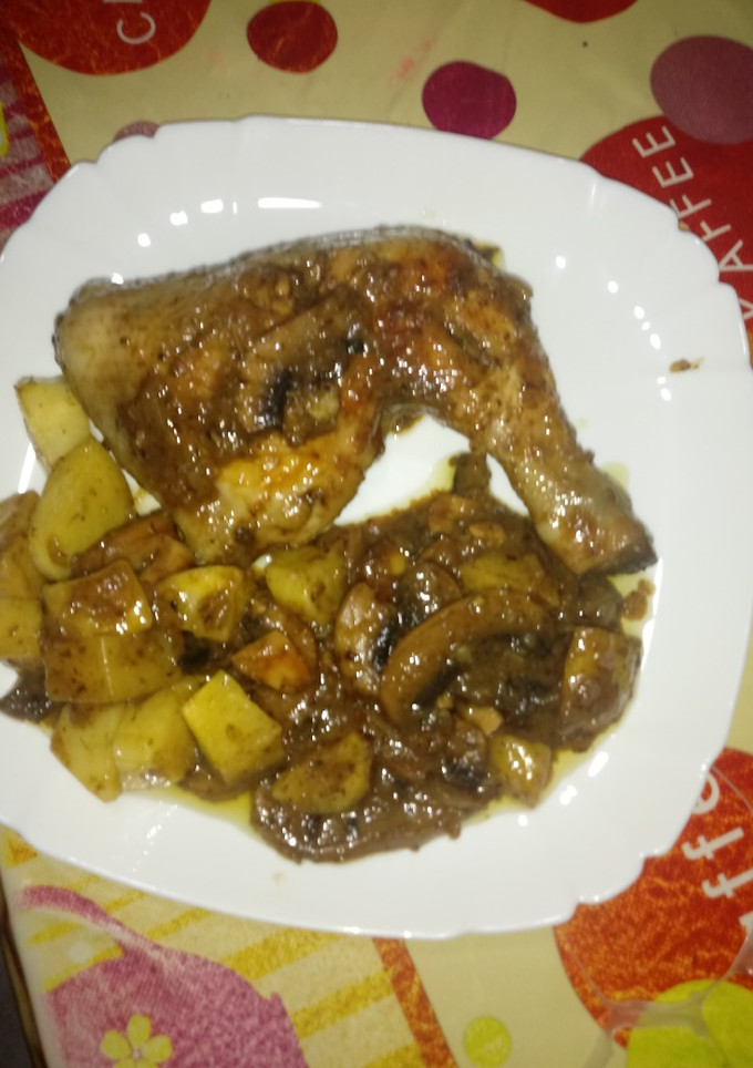 Una foto de Pollo con champiñones en la cecofry 4D