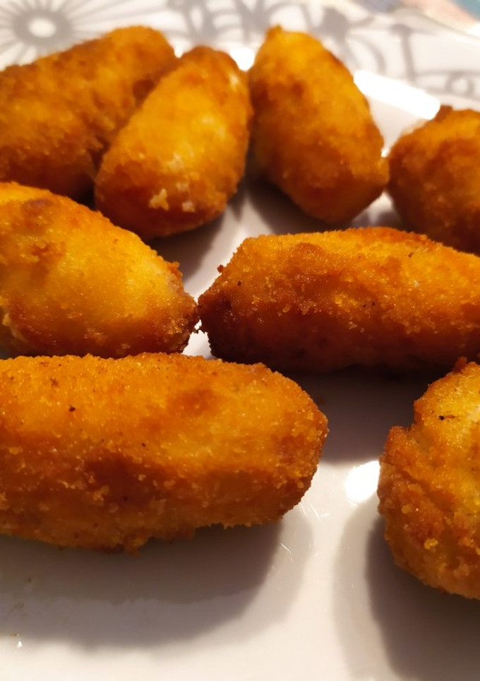 Una foto de Croquetas cremosas de jamón y huevo