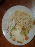 Espagueti... Batido de atún y ensalada de verduras con chipotle