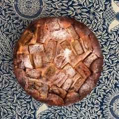A picture of Rhubarb clafoutis (use exact same method for apples and pear too).