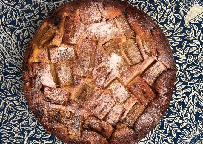Recipe of Quick Rhubarb clafoutis (use exact same method for apples and pear too)