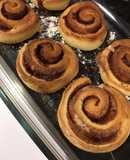 Rollitos de Canela (Cinnamon Rolls)