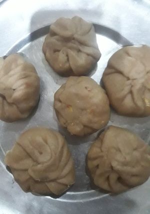 आटे के मोमोज (aate ke momos recipe in Hindi) रेसिपी मुख्य फोटो