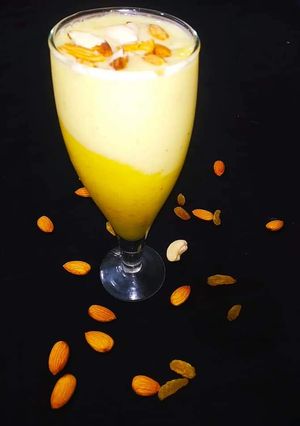 A picture of Mango Lassi.
