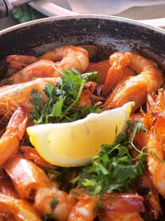 Foto de Camarão com limão e salsa