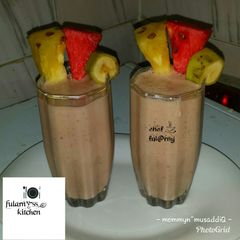 A picture of Pineapple, watermelons and banana smoothies by ful@rny"ss kitche.