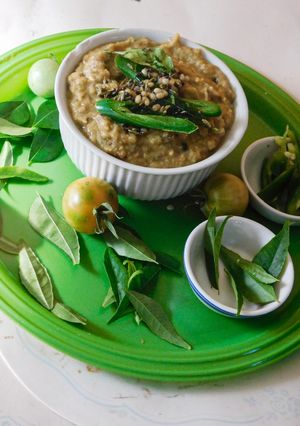 A picture of Green Tomato chutney.