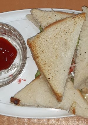 ভেজ স্যান্ডউইচ (Veg Sandwich recipe in Bengali) রেসিপির প্রধান ছবি