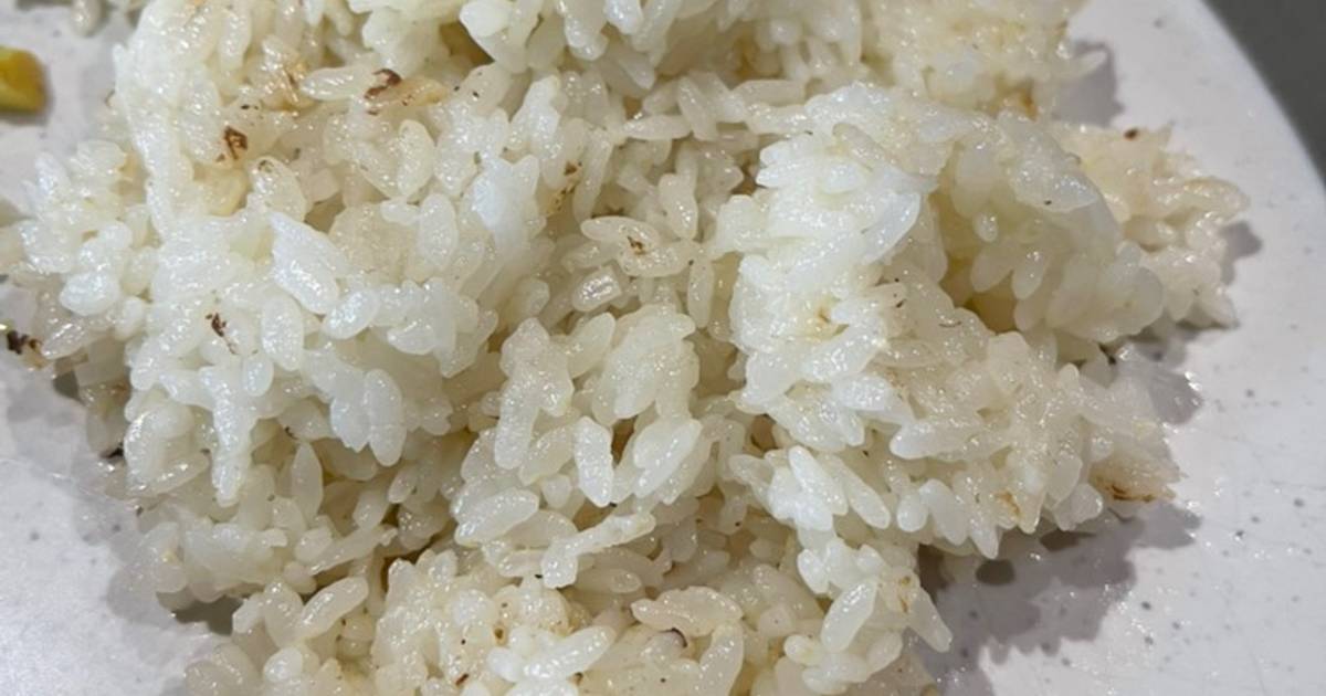 Garlic rice cooked with pressure cooker Recipe by Satoshi Namai Cookpad
