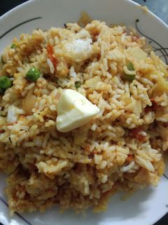 तवा पुलाव (tawa pulao recipe in Hindi) रेसिपी मुख्य फोटो