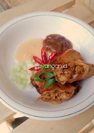 Foto resep Lumpia Rebung Ayam Khas Semarang by Kenyangan