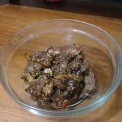 A picture of Teriyaki Nikmat dengan kaldu.