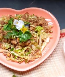 bắp cải xào thịt băm