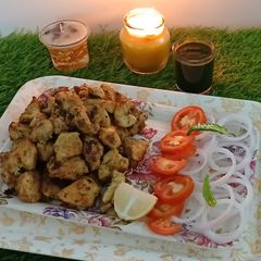 A picture of Chicken malai tikka.