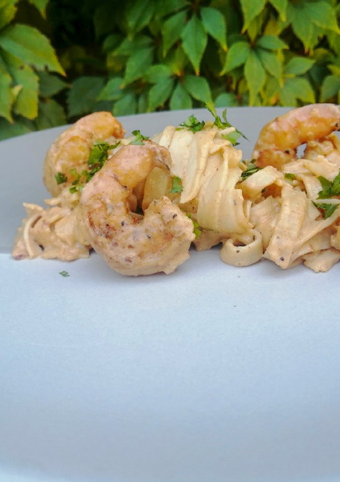 Una foto de Tallarines con camarones en salsa de chipotle