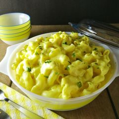 A picture of Mac and Cheese.