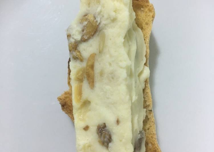 Turrón de camembert y frutos secos