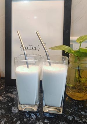 A picture of Vanilla milkshake.
