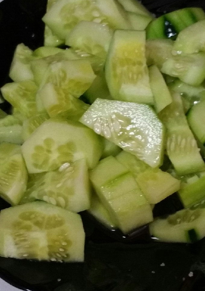 Una foto de Ensalada de pepino con yogur