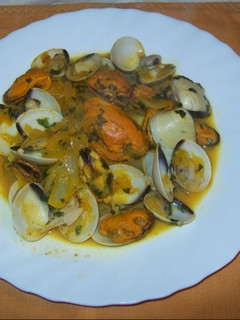 Foto principal de Cazuela de mejillones y almejas