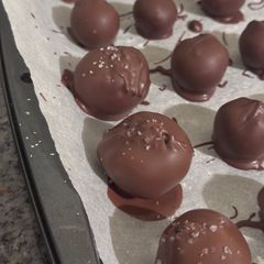 A picture of Buckeye Balls.