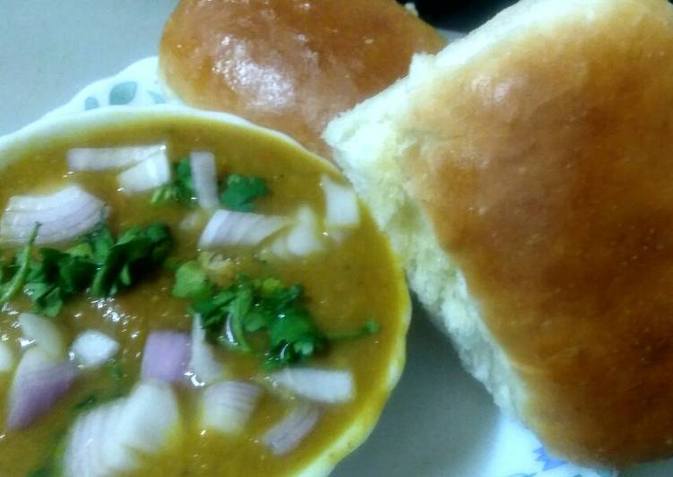 Simple Way to Prepare Favorite Pavbhaji