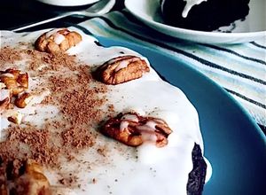 Una foto de Bizcocho de calabacín, avena y cacao! 🥒🥣🍫