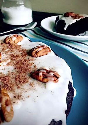 Una foto de Bizcocho de calabacín, avena y cacao! 🥒🥣🍫
