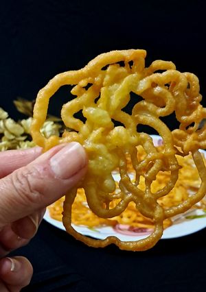 عکسی از دستور زولبیای نازک و ترد خونگی 😋😍
