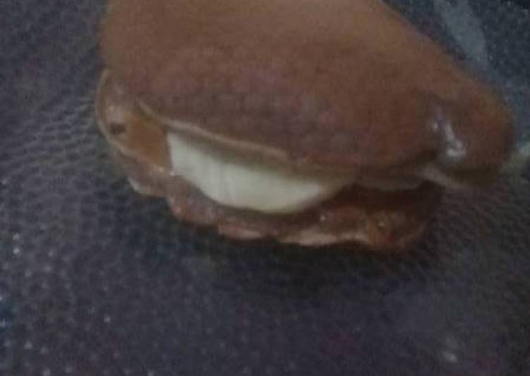 Tortitas calientes (hot cakes) de chocolate
