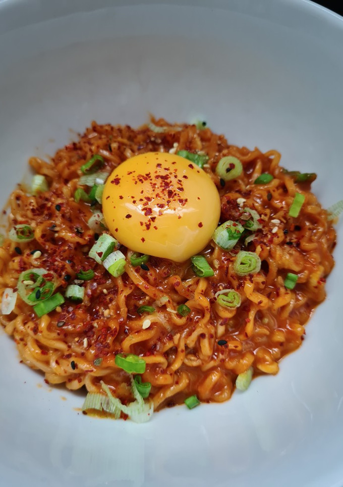 Una foto de Maruchan en salsa de gochujang