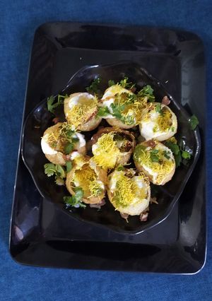 A picture of Dahi puri chaat.