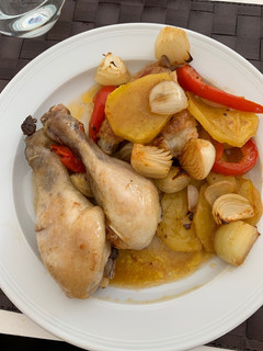 Una foto de Alitas y muslitos al horno