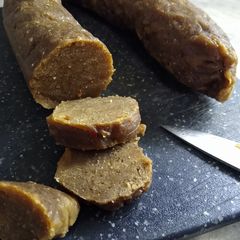 A picture of Seitan Chorizo.