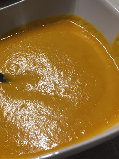 Una foto de Papilla de pollo con verduras