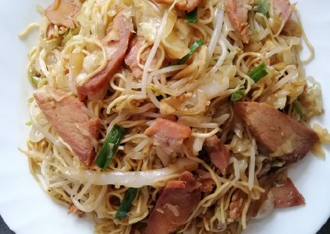 Steps to Prepare Homemade Beansprout Noodle