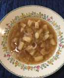 Sopa de cebolla con papas ©