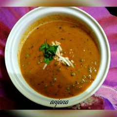 A picture of Shahi matar.
