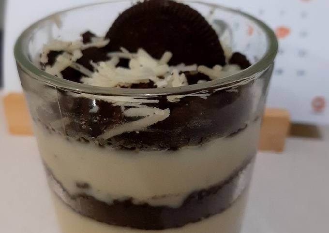 Resep 100. Oreo Cheesecake Dessert Cups yang Enak Banget
