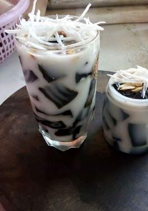 Hình của món Sương sáo cốt dừa.