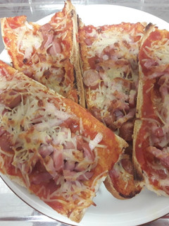 Una foto de Paninis caseros🍕