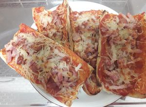 Una foto de Paninis caseros🍕