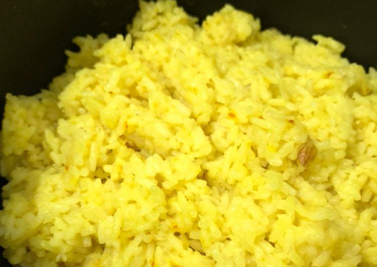 Resep Nasi Kuning Magicom Anti Gagal yang Enak Banget