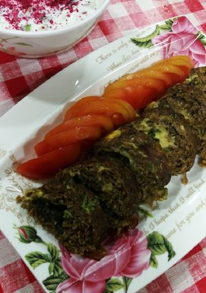 صورة لوصفة رول اللحم المفروم بحشوة سبانخ وشيدر