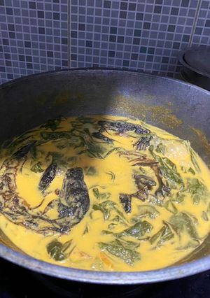 Foto resep Gulai daun singkong Lele Asap